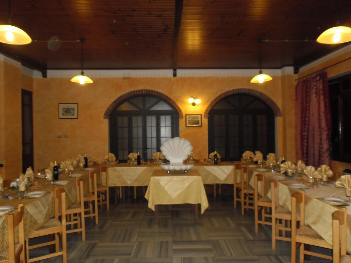 L'Ostu del Povr-Om Pinasca Exterior foto